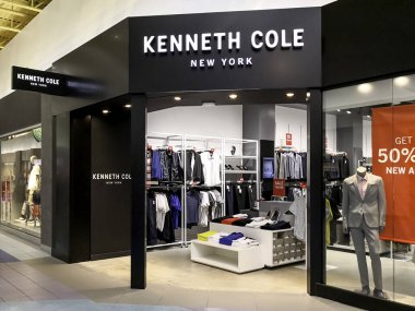 Vaughan, Ontario, Kanada - 4 Haziran 2019: Kenneth Cole, Toronto yakınlarındaki Vaughan Mills alışveriş merkezinde. Kenneth Cole Prodüksiyon, Inc. bir Amerikan moda evi.