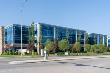 Qualico Calgary Bölge Ofisi, Calgary, Alberta, Kanada, 4 Temmuz 2023. Qualico Kanadalı bir emlak şirketi..