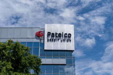 Dublin, Kaliforniya, ABD - 12 Haziran 2023: Patelco Credit Union merkezi Dublin, Kaliforniya, ABD. Patelco Kredi Birliği, kâr amacı gütmeyen bir kredi birliğinin üyesidir..