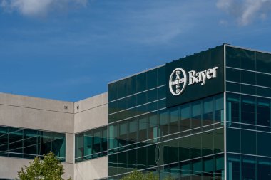 Whippany, NJ, ABD - 16 Ağustos 2022: Bayer Sağlık Hizmetleri ABD 'nin Whippany, New Jersey' deki merkezi. Bayer AG, Alman çok uluslu ilaç ve biyoteknoloji şirketidir..