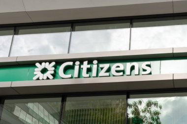 Vatandaşlar 4 Kasım 2023 'te Philadelphia, Pennsylvania, ABD' deki Bankacılık ve Varlık Merkezi 'ndeki binaya imza attılar. Vatandaşlar Finansal Grubu, bir Amerikan bankasıdır..