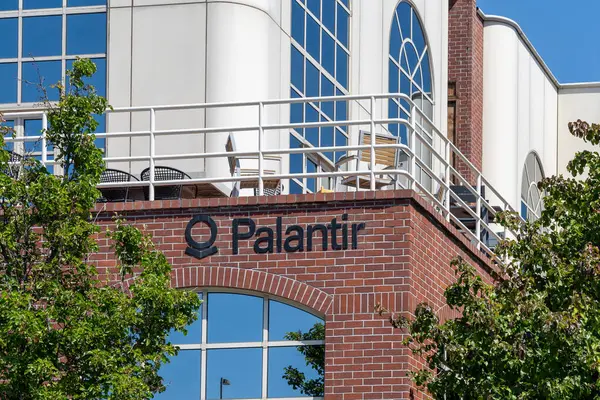 Palantir Teknoloji ofisi Palo Alto, Kaliforniya, ABD, 8 Haziran 2023