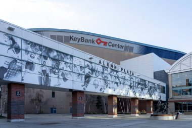 Buffalo, New York, ABD - 8 Aralık 2023: Buffalo, New York, ABD 'deki KeyBank Center. KeyBank Center çok amaçlı bir kapalı arena..