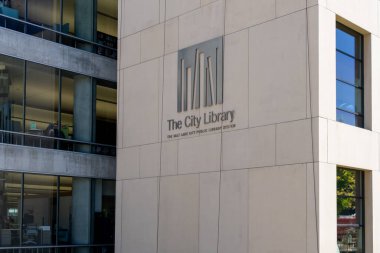 Salt Lake City Halk Kütüphanesi, Salt Lake, Utah, ABD 'deki binada 21 Haziran 2023.