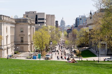 Madison, Wisconsin, ABD-4 Mayıs 2023: Wisconsin Üniversitesi kampüsü Madison, Wisconsin, ABD