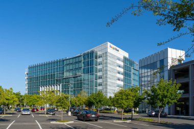 Google Cloud ofis binası Sunnyvale, Kaliforniya, ABD 'deki kampüsünde - 8 Haziran 2023. Google Cloud Platformu, Google tarafından sunulan bir bulut hesaplama hizmetleri takımıdır..