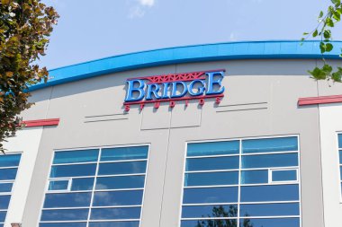 Burnaby, BC, Kanada 'daki Boundary Rd' deki Bridge Stüdyoları, 7 Temmuz 2023. Bridge Stüdyoları Kanada 'da bir film stüdyosudur..