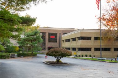 Evrensel Sağlık Hizmetleri (UHS) merkezi 5 Kasım 2023 'te Prusya Kralı, PA, ABD' de. UHS, hastane ve sağlık hizmetleri sunan bir Amerikan şirketidir..
