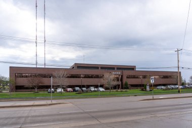 5 Mayıs 2023 'te ABD' nin Minnesota eyaletinin Shoreview kentindeki Aerotek ofisi. Aerotek bir işe alım ve personel ajansı..