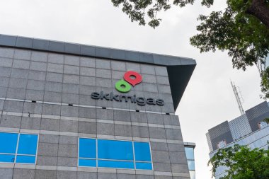 Jakarta, Endonezya - 25 Ocak 2025: Endonezya 'nın Jakarta kentindeki Üst Akım Petrol ve Gaz İşletmeleri Özel Görev Gücü (SKK Migas) ofis binası.