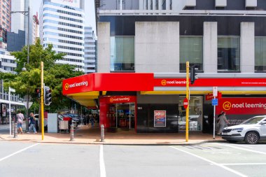 Wellington, NZ - 11 Şubat 2024: Wellington, Yeni Zelanda 'da Noel Leeming mağazası. Noel Leeming Yeni Zelanda 'nın tüketici elektroniği ve perakendecisi..