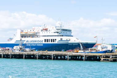 Wellington, Yeni Zelanda - 11 Şubat 2024: Bluebridge Cook Boğazı Feribot Wellington Terminali, Wellington, Yeni Zelanda. Bluebridge Feribotları Wellington ve Picton arasında seyahat eder..