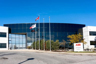 Brampton, Ontario, Kanada - 4 Kasım 2018: ABB Kanada 'nın Brampton, Ontario' daki girişi, çoğunlukla robotik, elektrik ve ağır elektrik ekipmanları üzerine faaliyet gösteren İsveç-İsveç çokuluslu bir şirket..