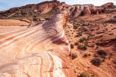 Yangın Vadisi 'ndeki Ateş Dalgası manzarası Eyalet Parkı, Nevada, ABD