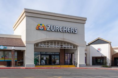 Salt Lake City, Utah, ABD 'de 12 Mayıs 2023' te bir Zurchers Party and Wedding Store. Zurchers bir parti, kostüm ve düğün malzemeleri mağazası..