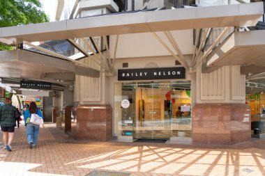 Wellington, NZ - 11 Şubat 2024: Wellington, Yeni Zelanda 'da Bailey Nelson Optometrist mağazası. Bailey Nelson, Avustralya 'nın çok uluslu optik perakende zinciri..