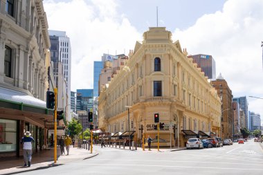 Wellington, Yeni Zelanda - 11 Şubat 2024: Wellington, Yeni Zelanda 'daki Lambton Quay' daki eski Bank Arcade binası. Old Bank Arcade bir perakende ve ofis kompleksi..