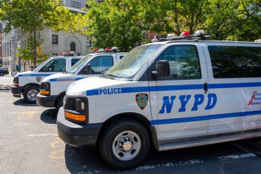 New York City, New York, ABD - 20 Ağustos 2022: New York City, ABD Polis arabaları.