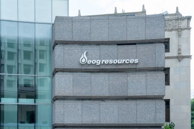 Houston, TX, ABD - 14 Nisan 2024: EOG Kaynakları Houston, Teksas, ABD 'deki merkezde kapatma işareti. EOG Kaynakları, bir Amerikan enerji şirketidir. Hidrokarbon araştırması yapmaktadır..