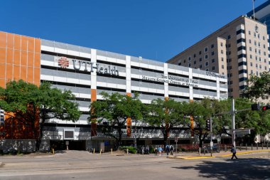 Houston, TX, ABD - 11 Nisan 2024: Houston, Teksas Tıp Merkezi UTHealth Sağlık Bilimleri Merkezi.