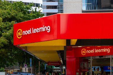 Wellington, NZ - 11 Şubat 2024: Wellington, Yeni Zelanda 'da Noel Leeming mağazası. Noel Leeming Yeni Zelanda 'nın tüketici elektroniği ve perakendecisi..