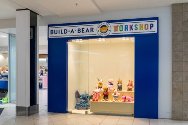 Wellington, NZ - 10 Şubat 2024: Wellington, Yeni Zelanda 'da bir alışveriş merkezinde bir Ayı İnşa Atölyesi. Build-A-Bear Atölyesi, Inc. Amerikalı bir perakendecidir..
