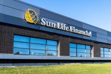 Waterloo, Ontario, Kanada - 17 Ekim 2020: Sun Life Finans Ofisi Waterloo, Ontario, Kanada. Sun Life Financial, Kanada merkezli bir finans şirketi..