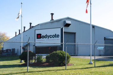 Kitchener, Ontario, Kanada - 17 Ekim 2020: Kitchener, Ontario, Kanada 'daki Bodycote ısı arıtma tesisi. Bodycote plc bir ısı tedavisi tedarikçisi, metal birleşimi, sıcak izostatik baskı...