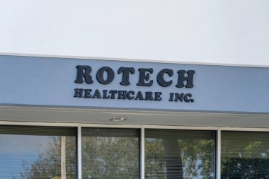 Orlando, FL, ABD - 5 Şubat 2022: Rotech Sağlık Şirketi, Orlando, FL, ABD merkezli. Rotech bir Amerikan tıbbi malzeme tedarikçisi..