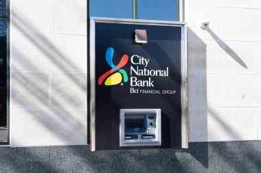 Orlando, FL, ABD - 20 Ocak 2022: Orlando, FL, ABD 'deki City National Bank-Bci Financial Group ATM' si. Bci Financial Group Banco de Credito e Inversiones 'un bir yan kuruluşudur..