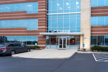 West Chester, Ohio, ABD - 28 Aralık 2021: West Chester, Ohio, ABD 'deki Cliffs genel merkezine giriş. Cleveland-Cliffs Kuzey Amerika 'daki en büyük yassı çelik şirketidir..