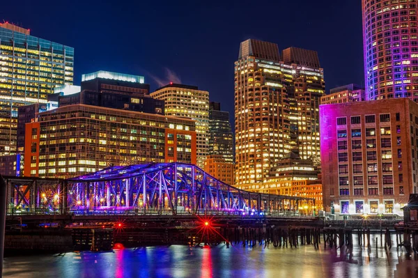 Boston Cityscape Mostem River Długa Ekspozycja Nocna Fotografia Massachusetts Usa — Zdjęcie stockowe