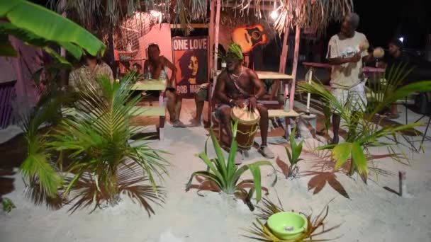 Caye Caulker Island Local People Playing Music Street Belize Caribbean — 비디오