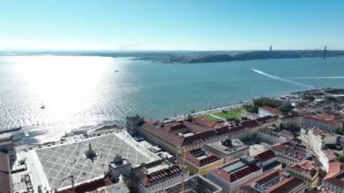 Lizbon Şehir Merkezi. Drone bakış açısı. 4 bin. Portekiz