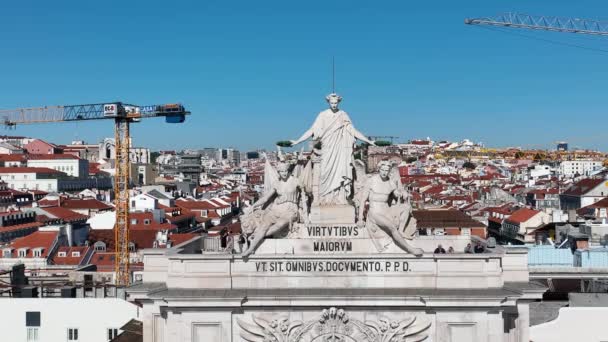 ポルトガルのリスボンにあるルア オーガスタ アーチ 像と記念碑 — ストック動画