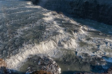 İzlanda 'daki Gullfoss Şelalesi. İzlanda 'nın en ünlü şelalelerinden biri..