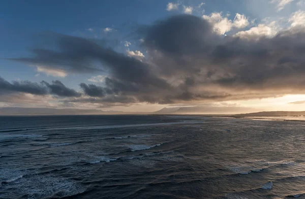 Iceland Landscape Ocean Water Clouds Background — Foto de Stock