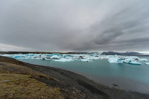 Jokulsarlon Glacier Lagoon Iceland Cloudy Sky Floe Icebergs — Stock Fotó