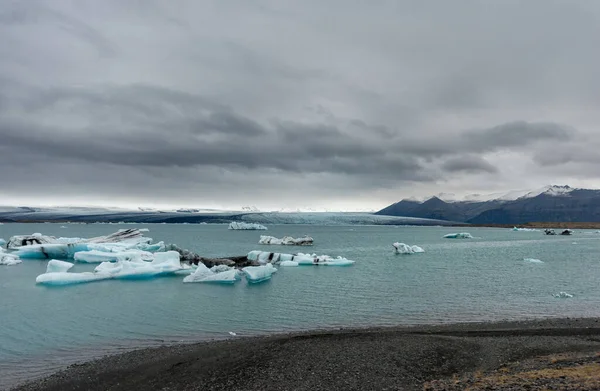 Jokulsarlon Glacier Lagoon Iceland Cloudy Sky Floe Iceberg Water — Stock Fotó