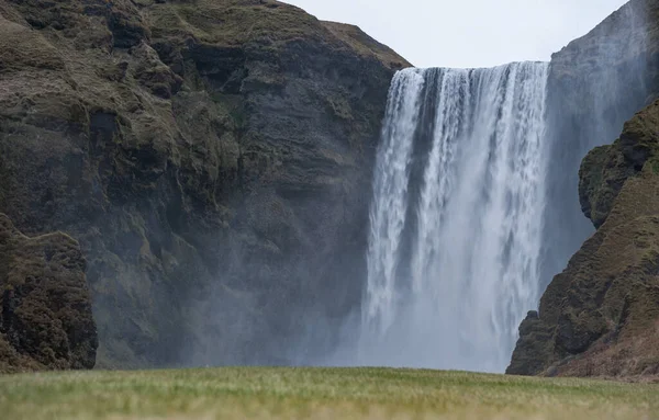Skogafoss Waterfall Iceland Close Water Spray Rocks — Stock fotografie