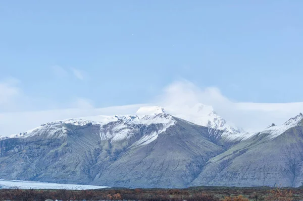 Природа Ландшафт Ісландії Гора Ясне Блакитне Небо Задньому Плані — стокове фото