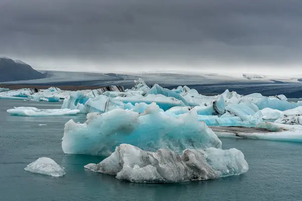 Jokulsarlon Glacier Lagoon Iceland Cloudy Sky Icebergs Water — Stock Fotó