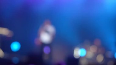 Konser salonu, konser ışıkları, seyirci stadyumu modern disko ışığı. Kalabalık Olay