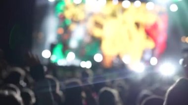 Konser salonu, konser ışıkları, seyirci stadyumu modern disko ışığı. Kalabalık Olay