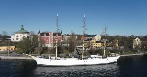 Chapman Admiralty House Full Rigged Steel Ship Moored Western Shore — Stok video