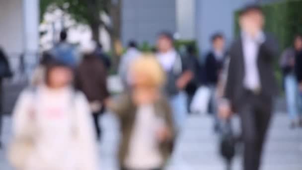 Blurry People Walking Sidewalk Business District Rush Hour Time Asian — Stock video