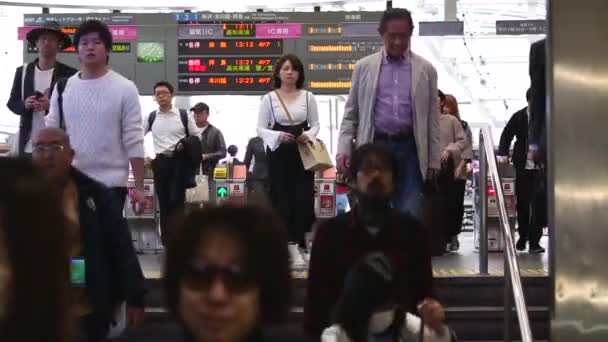 Ticket Gate Tokyo Metro Pasmo Card Suica Card People Taping — Vídeo de Stock