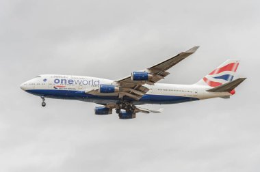 G-CIVP British Airways Boeing 747 Oneworld Livery Landing in International London Heathrow Airport. England