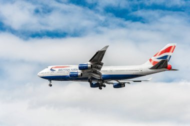 G-CIVJ British Airways Boeing 747 Landing in International London Heathrow Airport. England