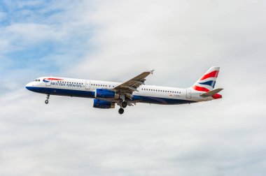 G-EUXJ Bitish Airways Airbus a321 Landing in London Heathrow International Airport. England.